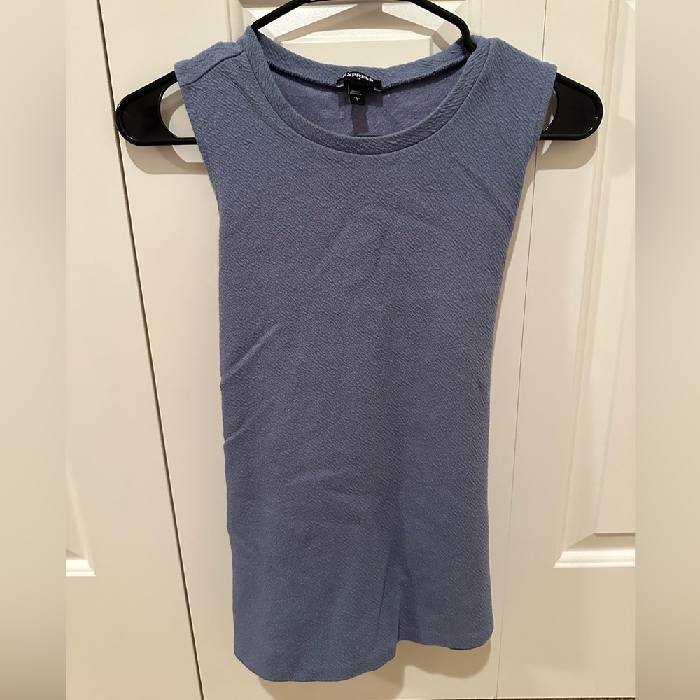 Blue Express Bow Tied Tank Size Large NWOT
